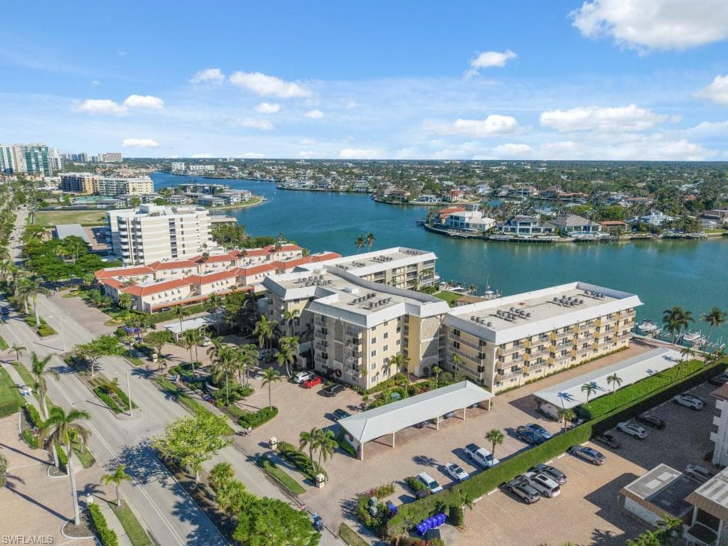 3000 Gulf Shore Blvd N 106, Naples, FL 34103-15