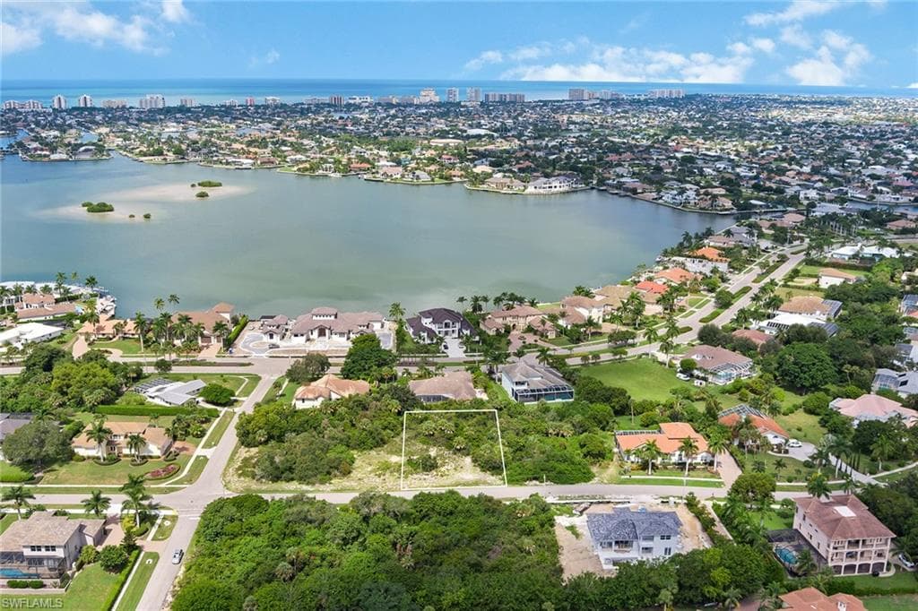 680 Inlet Dr, Marco Island, FL 34145-3