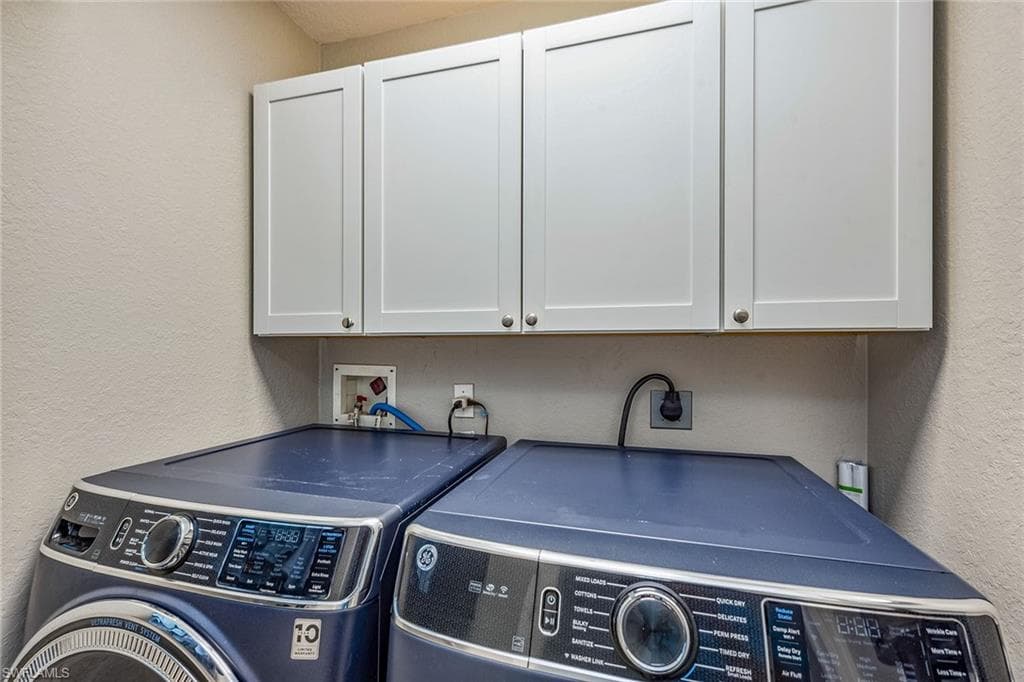 1862 Granada Dr, Marco Island, FL 34145-23