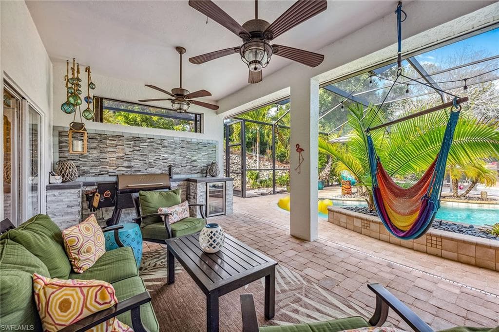 1862 Granada Dr, Marco Island, FL 34145-25