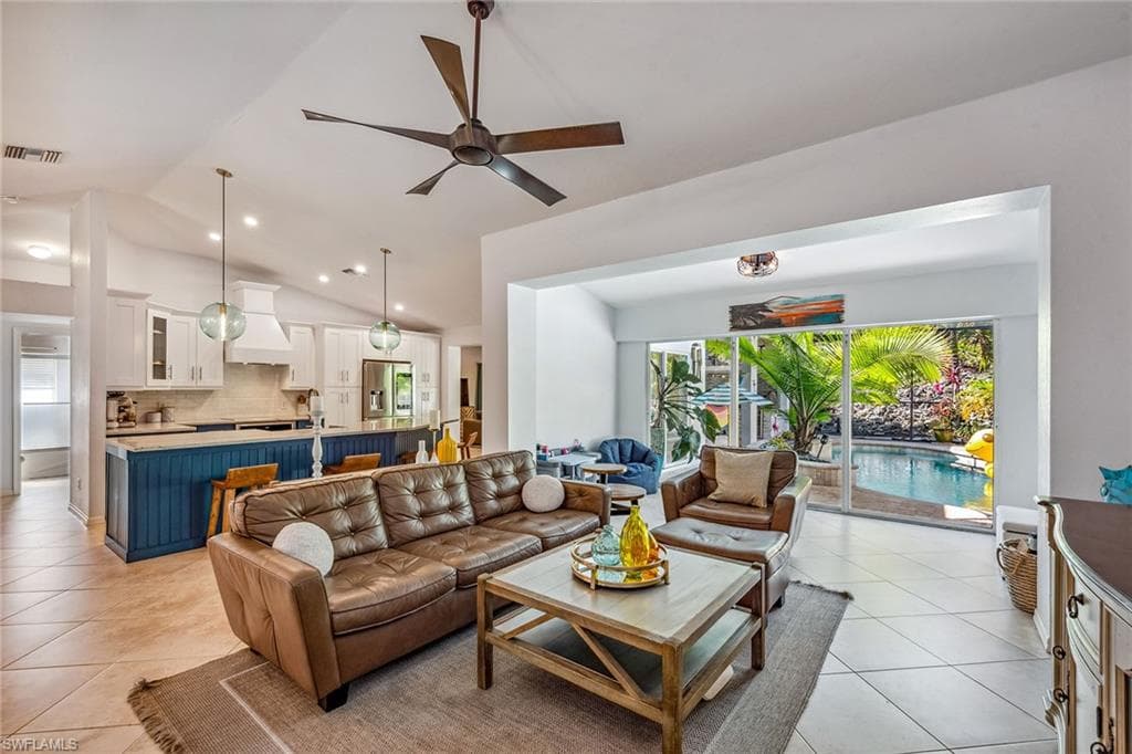 1862 Granada Dr, Marco Island, FL 34145-4