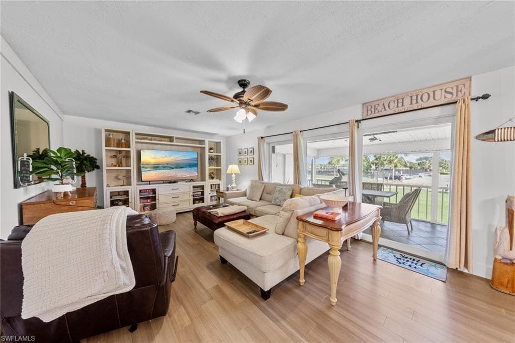 197 Harrison Rd 2, Naples, FL 34112-17