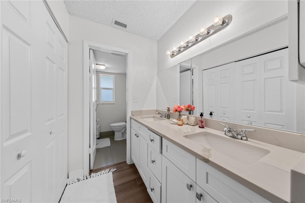 197 Harrison Rd 2, Naples, FL 34112-25