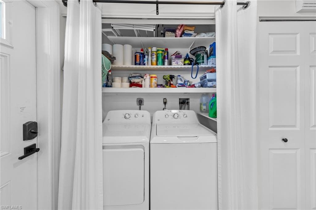197 Harrison Rd 2, Naples, FL 34112-28