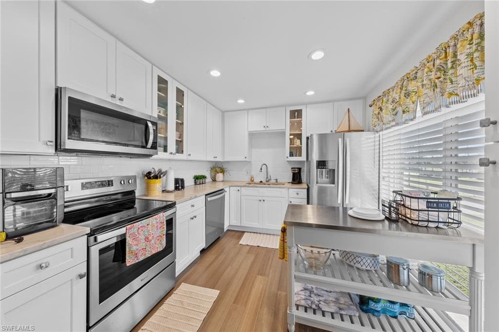 197 Harrison Rd 2, Naples, FL 34112-2