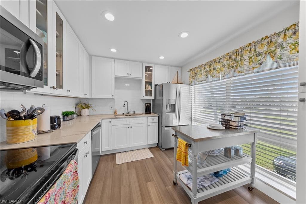 197 Harrison Rd 2, Naples, FL 34112-3