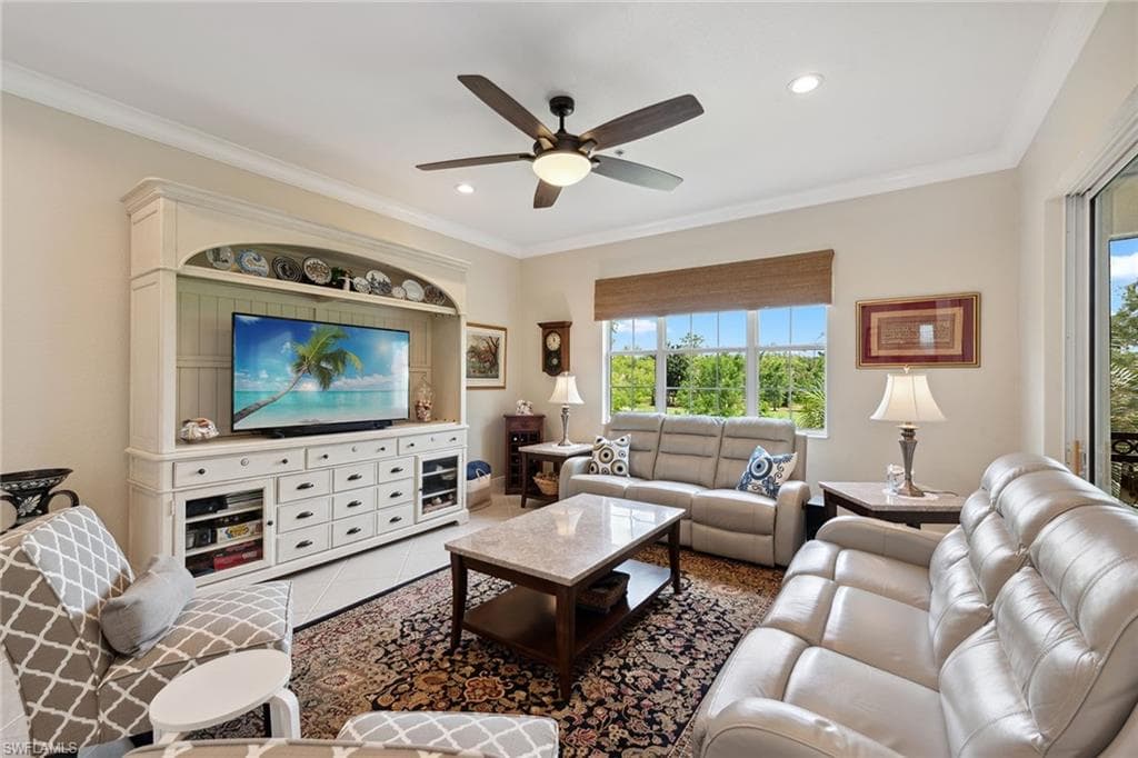 3755 Montreux Ln 201, Naples, FL 34114-9