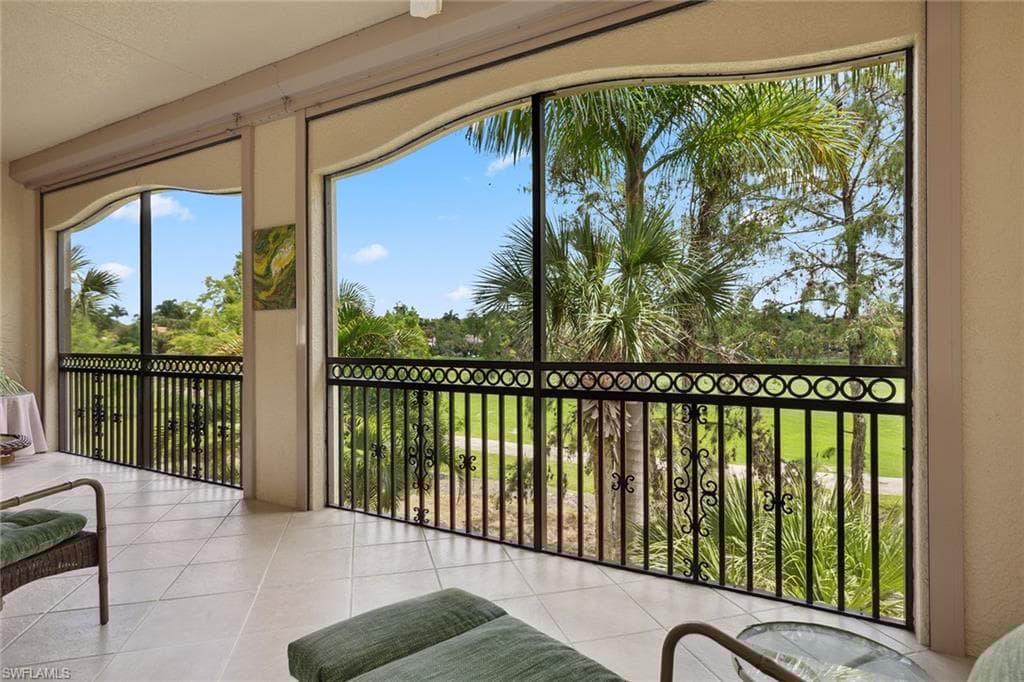 3755 Montreux Ln 201, Naples, FL 34114-5