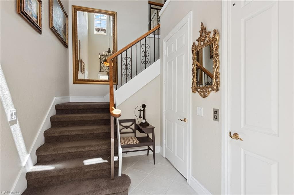 3755 Montreux Ln 201, Naples, FL 34114-6