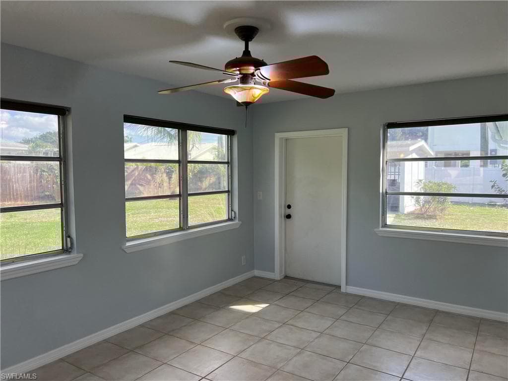 20681 Coconut Dr, Estero, FL 33928-23