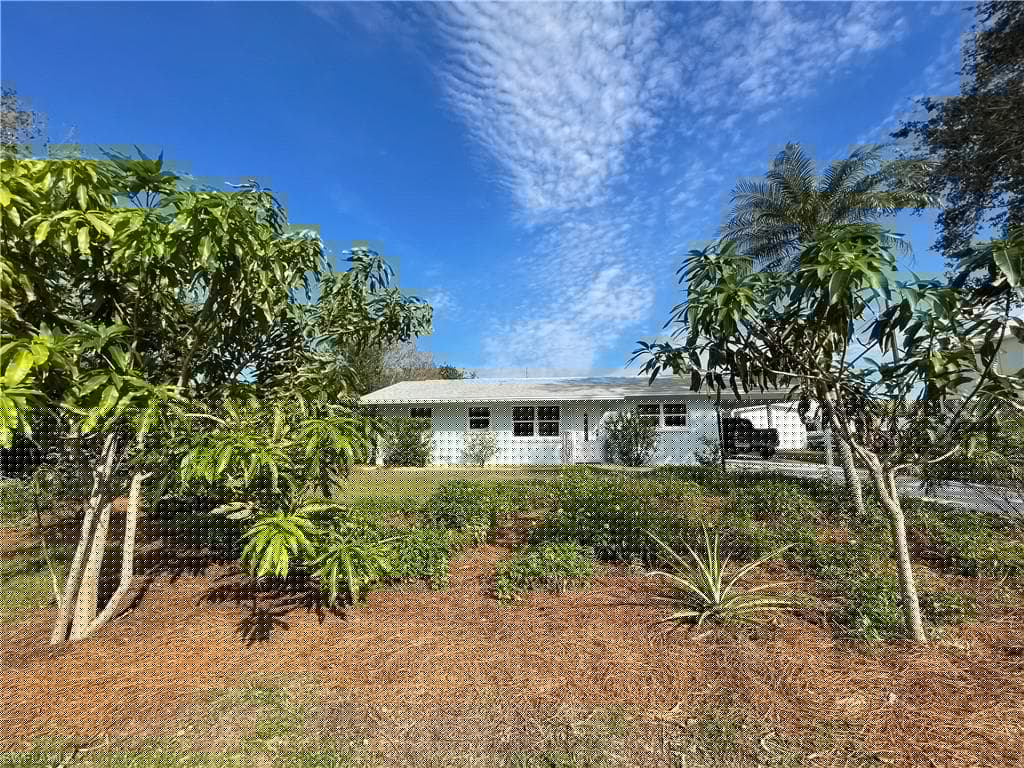20681 Coconut Dr, Estero, FL 33928-2