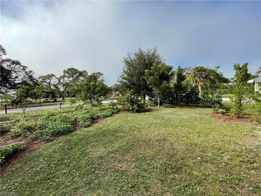 20681 Coconut Dr, Estero, FL 33928-3