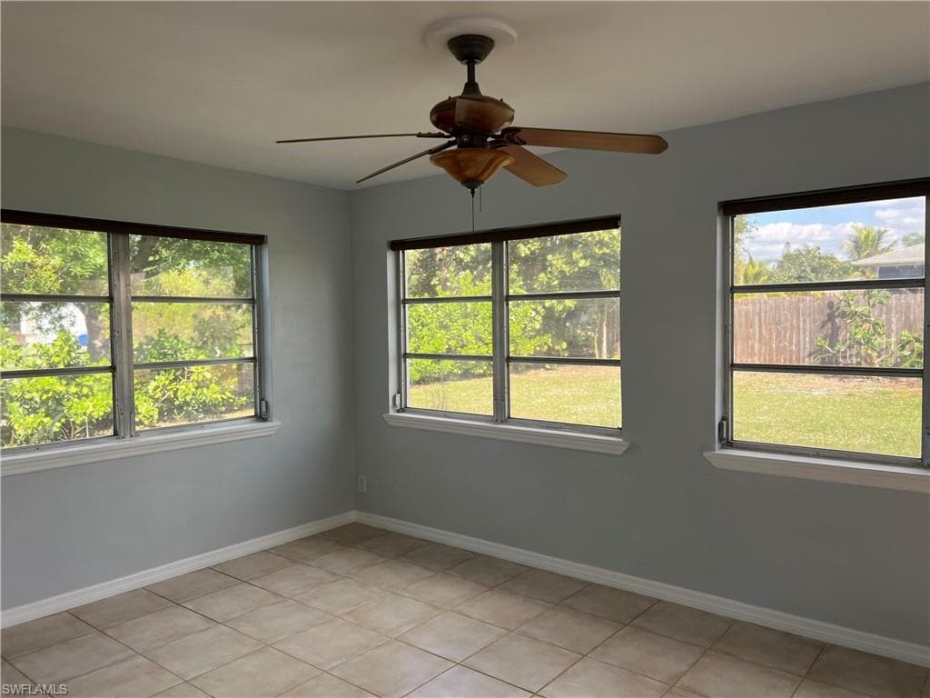 20681 Coconut Dr, Estero, FL 33928-7