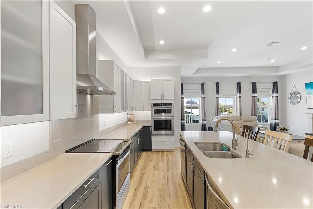 3967 Skyway Dr 14, Naples, FL 34112-17