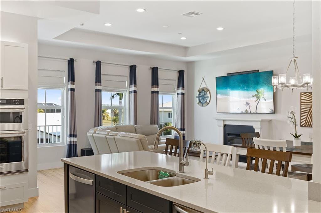 3967 Skyway Dr 14, Naples, FL 34112-18
