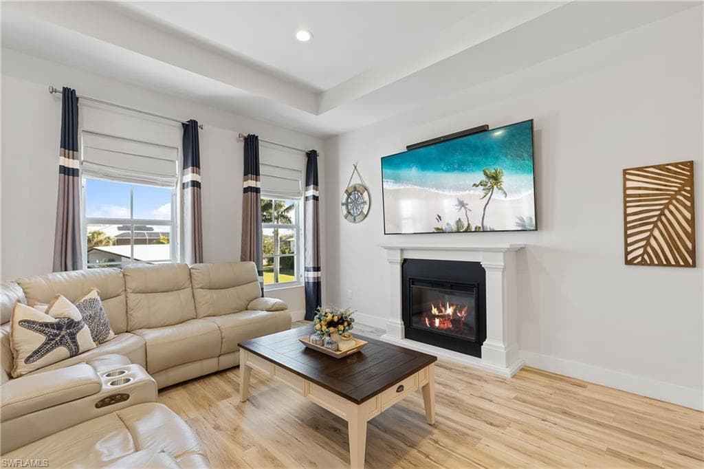 3967 Skyway Dr 14, Naples, FL 34112-26