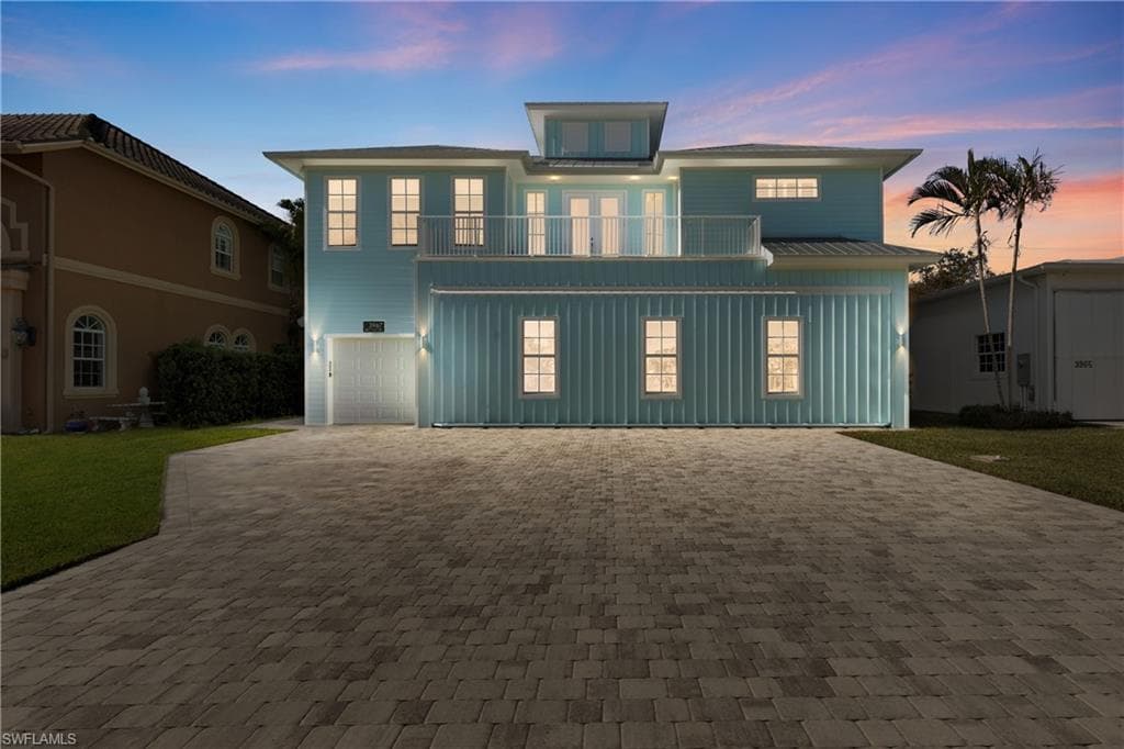 3967 Skyway Dr 14, Naples, FL 34112-1
