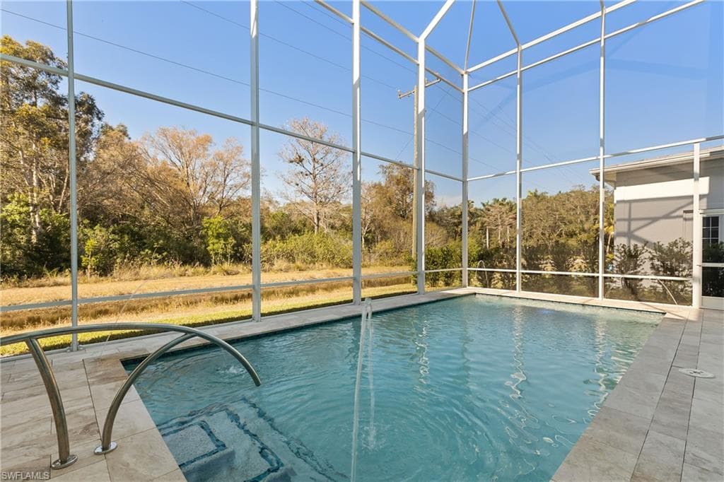 3967 Skyway Dr 14, Naples, FL 34112-7