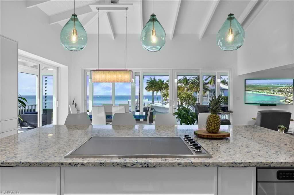 186 Bayview Dr, Islamorada, FL 33036-9