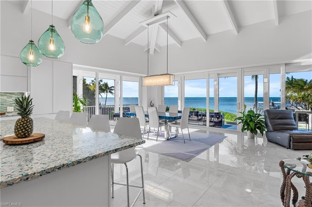 186 Bayview Dr, Islamorada, FL 33036-8