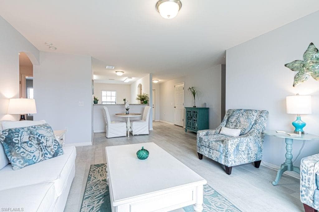 438 Shadow Lakes Dr, Lehigh Acres, FL 33974-4