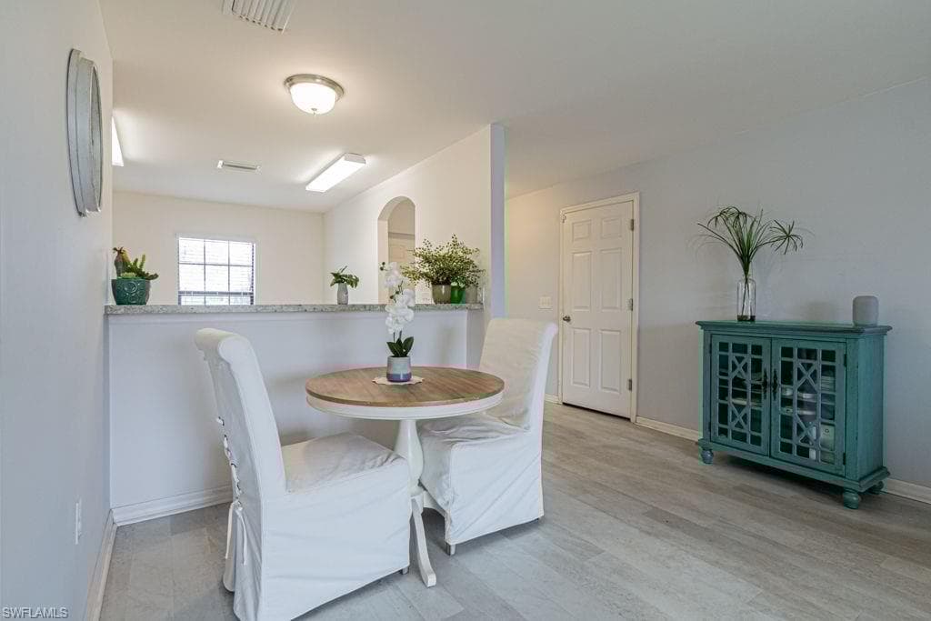 438 Shadow Lakes Dr, Lehigh Acres, FL 33974-5