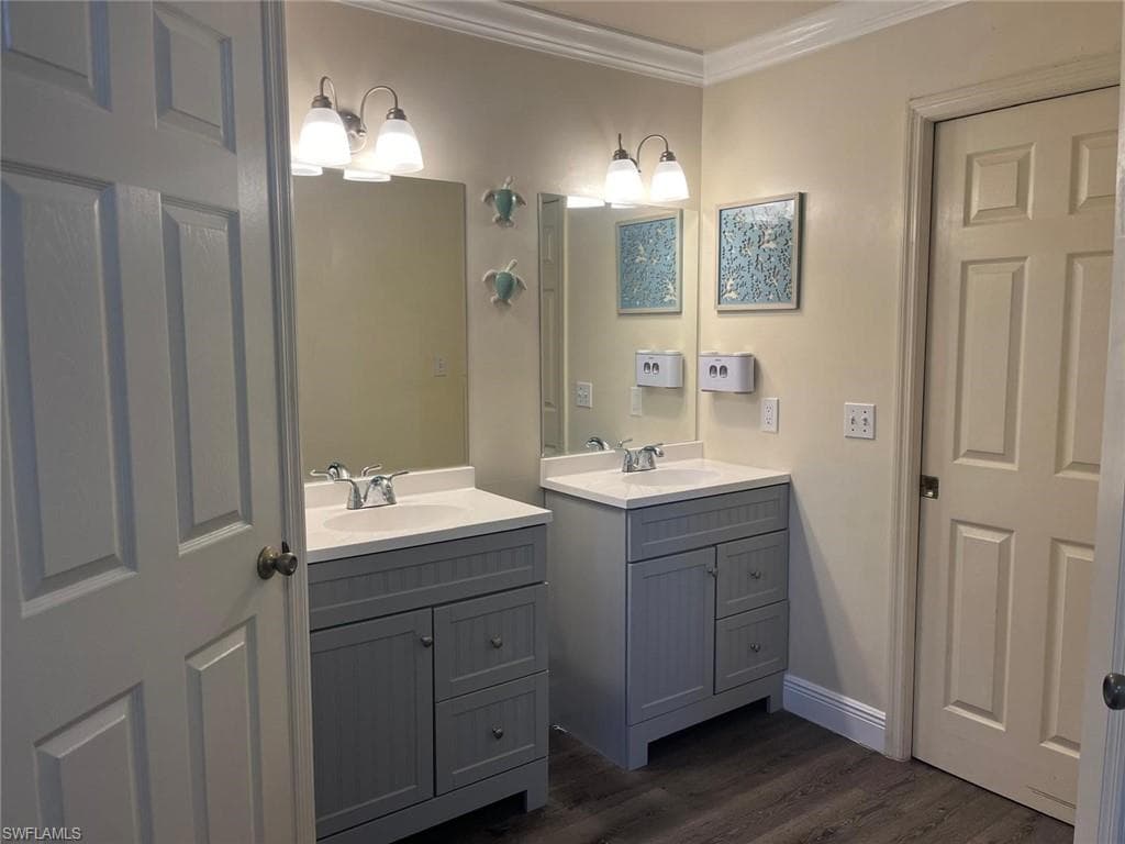 2111 23rd St SW, Naples, FL 34117-13