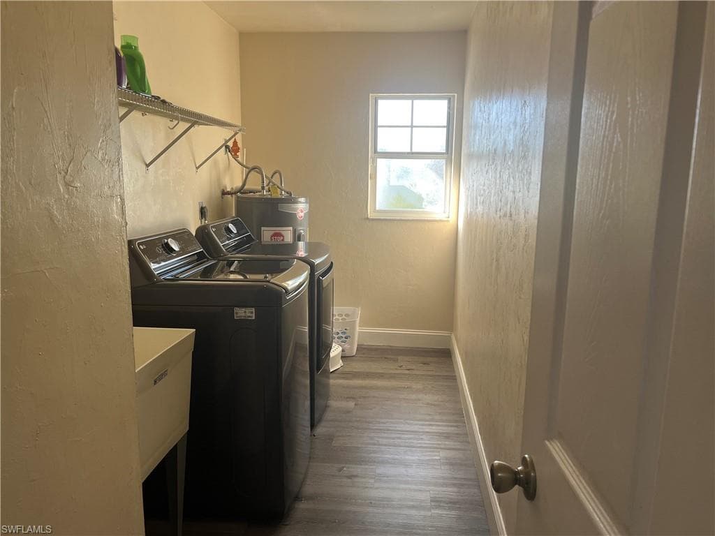 2111 23rd St SW, Naples, FL 34117-14