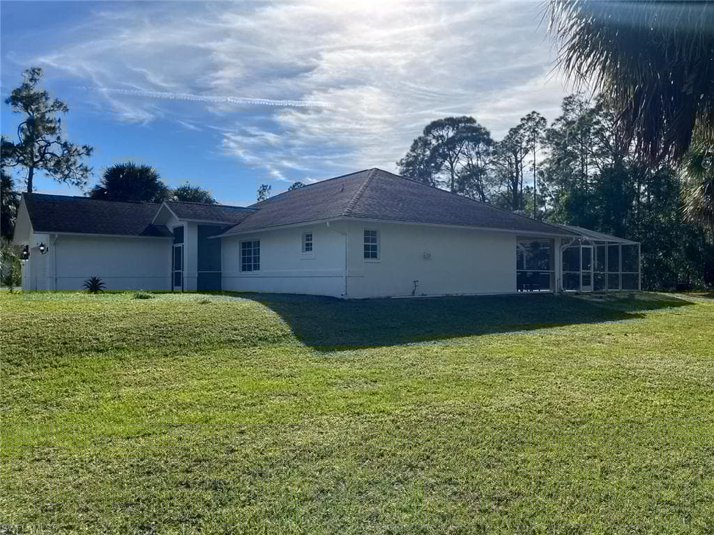 2111 23rd St SW, Naples, FL 34117-3