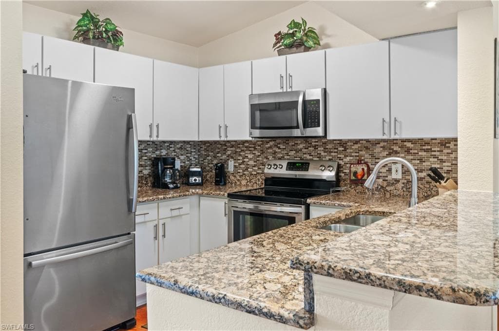 8288 Key Royal Ln 1435, Naples, FL 34119-3