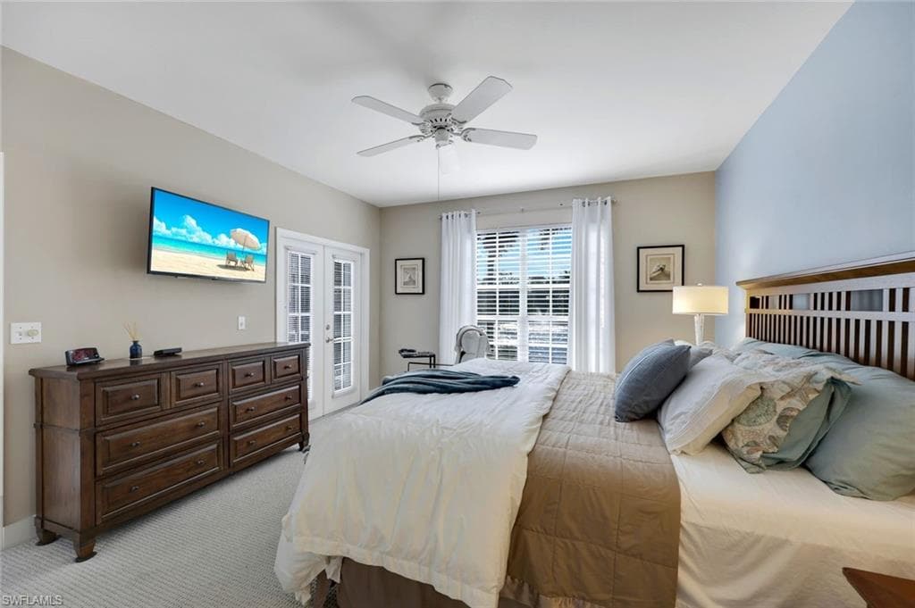 651 Wiggins Lake Dr 101, Naples, FL 34110-16