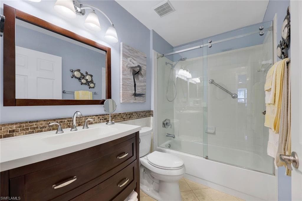 651 Wiggins Lake Dr 101, Naples, FL 34110-19