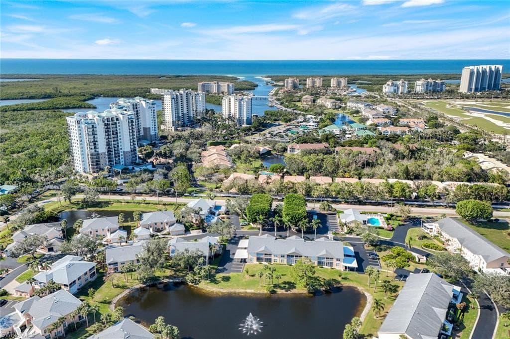 651 Wiggins Lake Dr 101, Naples, FL 34110-25