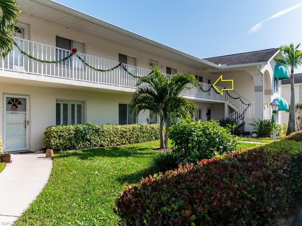 452 Belina Dr 2, Naples, FL 34104-3