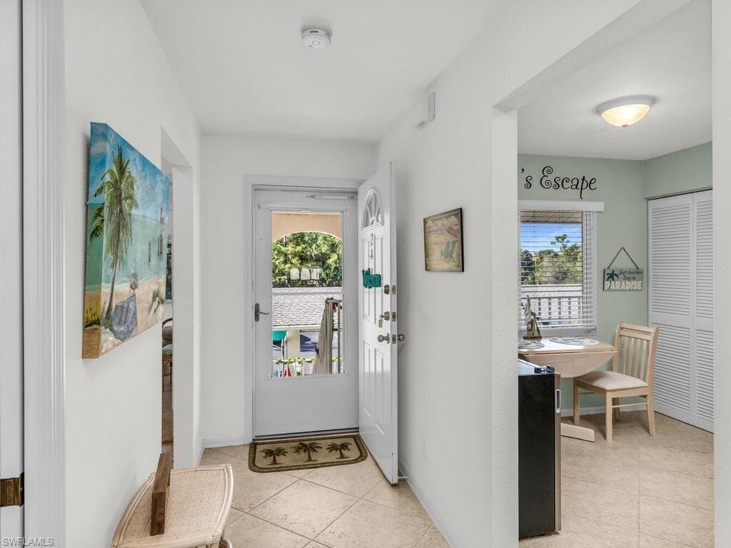 452 Belina Dr 2, Naples, FL 34104-7