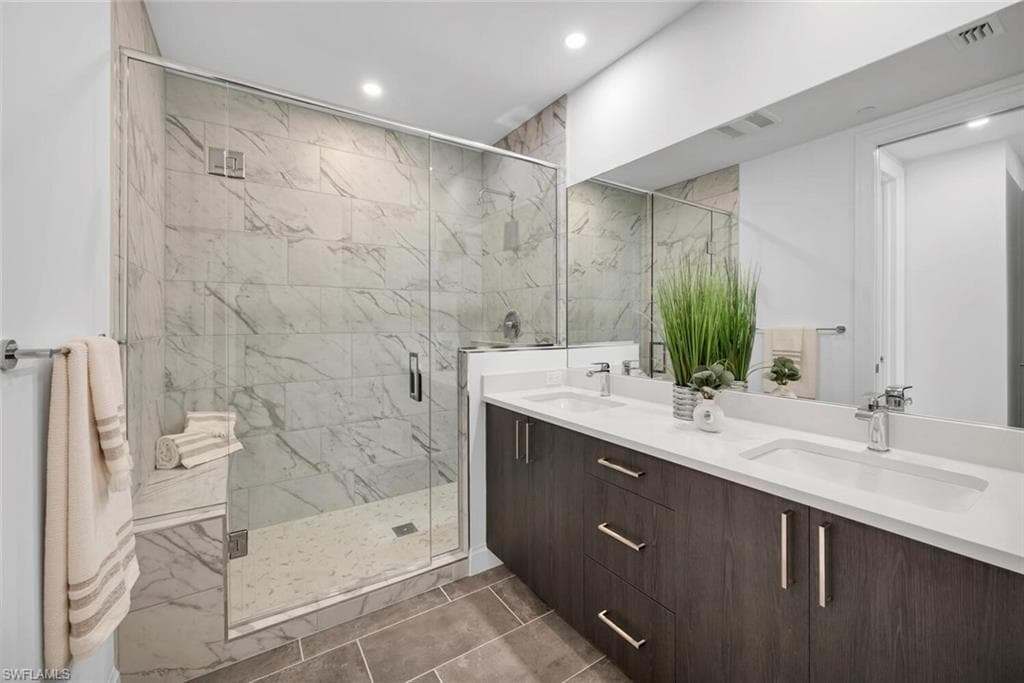 1125 Central Ave 467, Naples, FL 34102-10
