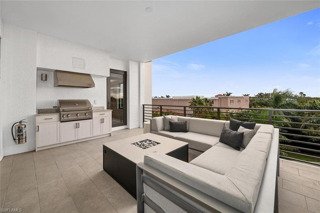 1125 Central Ave 467, Naples, FL 34102-14