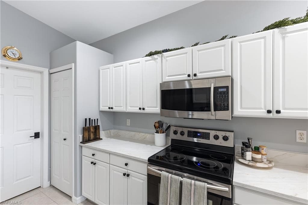 12868 Brynwood Way, Naples, FL 34105-28