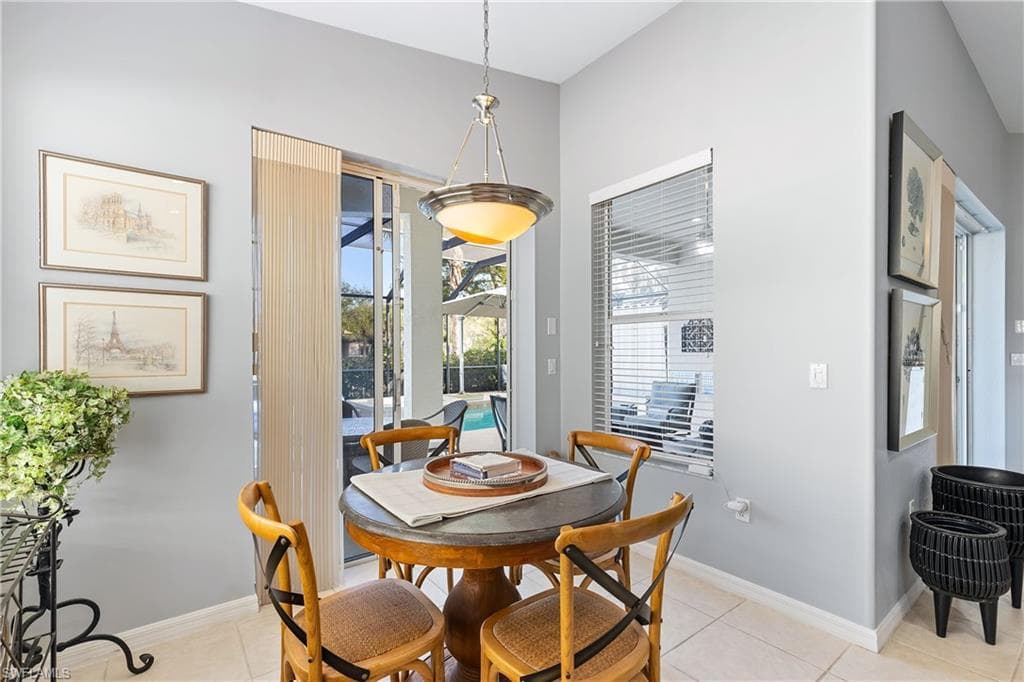 12868 Brynwood Way, Naples, FL 34105-32