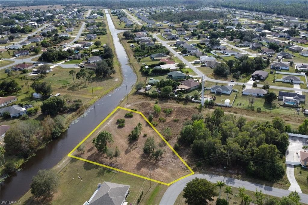 145 Zenith Cir, Fort Myers, FL 33913-4