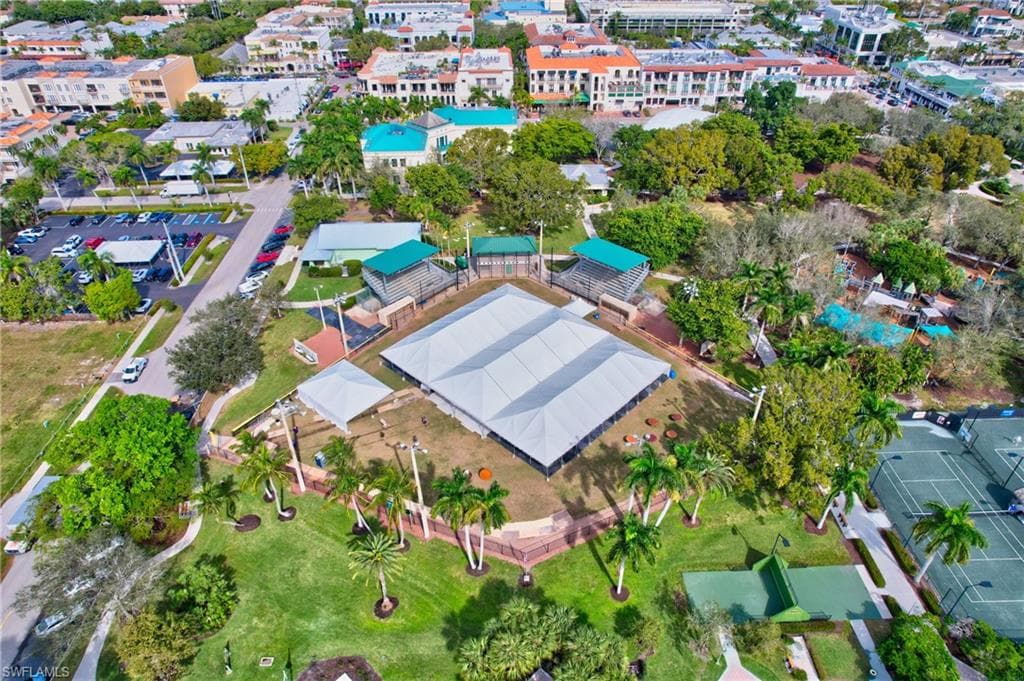 960 7th St S 103, Naples, FL 34102-28
