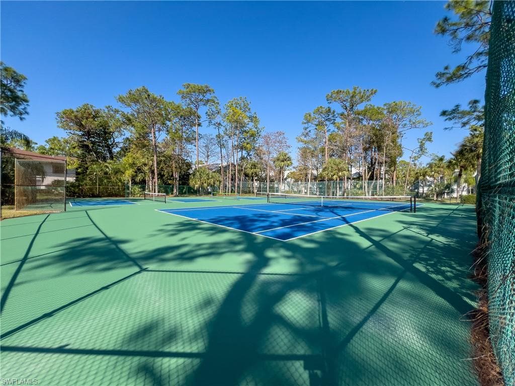 1833 Courtyard Way E204, Naples, FL 34112-19