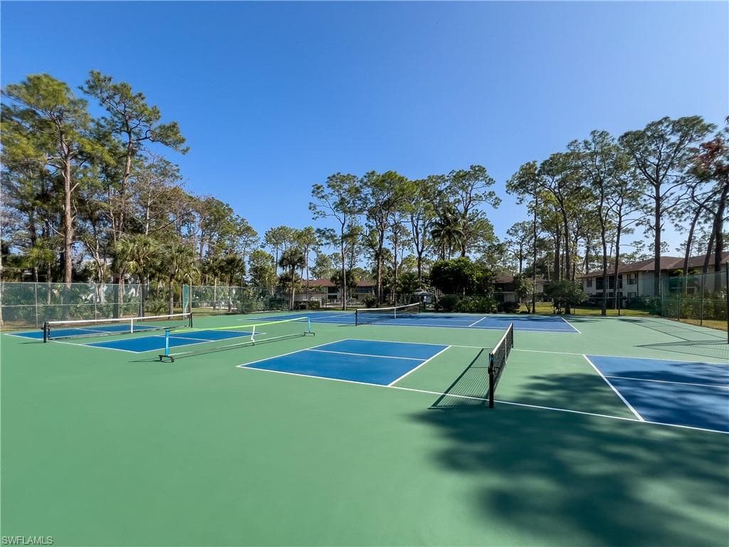 1833 Courtyard Way E204, Naples, FL 34112-20