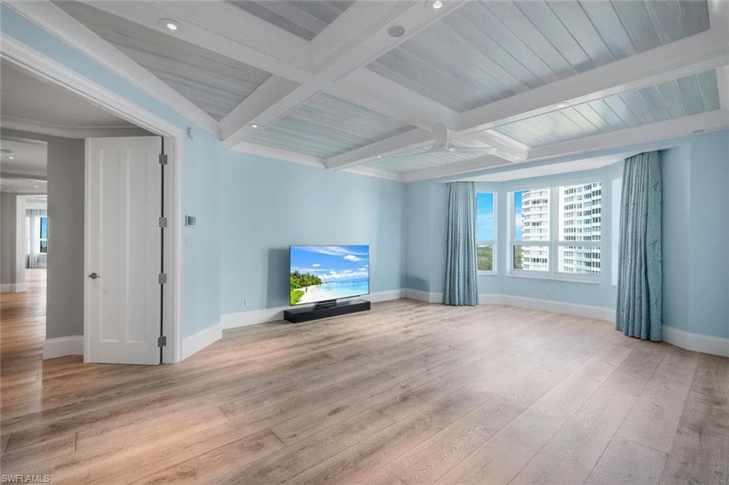 285 Grande Way 1006, Naples, FL 34110-18