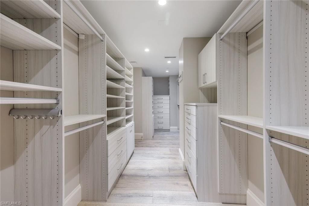 285 Grande Way 1006, Naples, FL 34110-20
