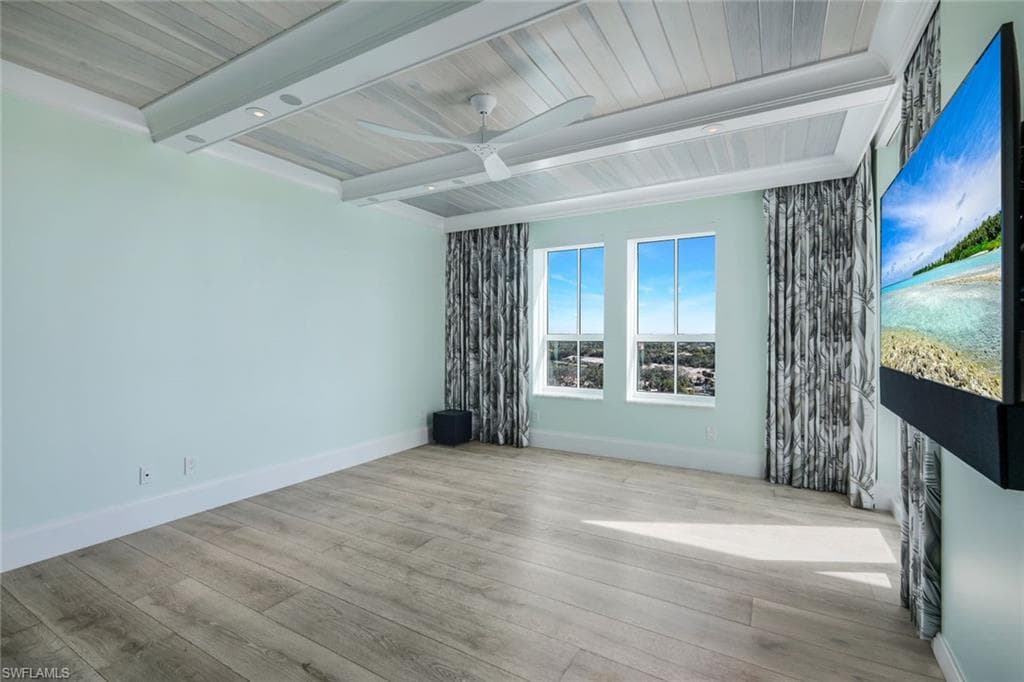 285 Grande Way 1006, Naples, FL 34110-27
