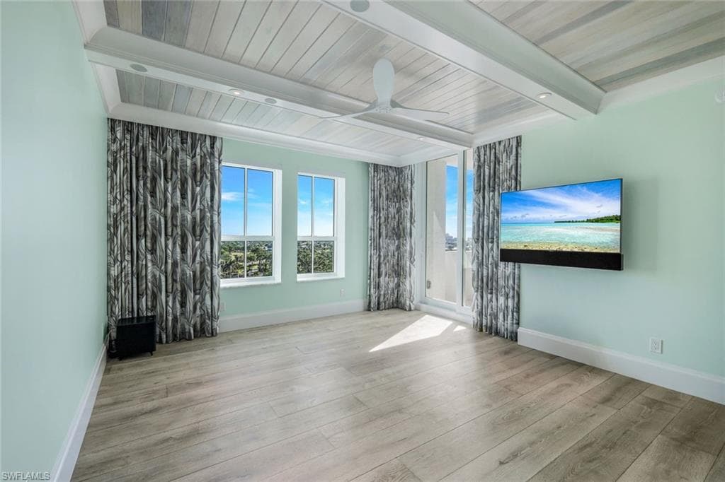 285 Grande Way 1006, Naples, FL 34110-28