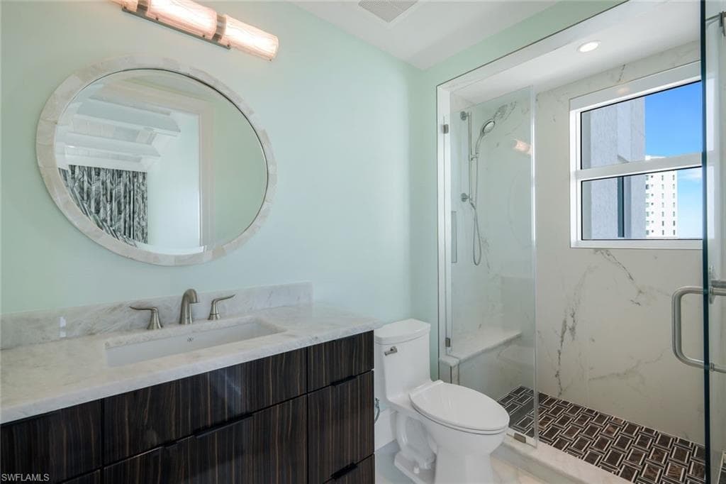 285 Grande Way 1006, Naples, FL 34110-31