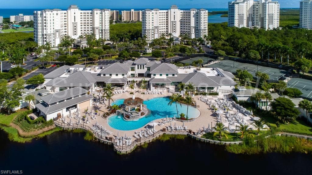 285 Grande Way 1006, Naples, FL 34110-40
