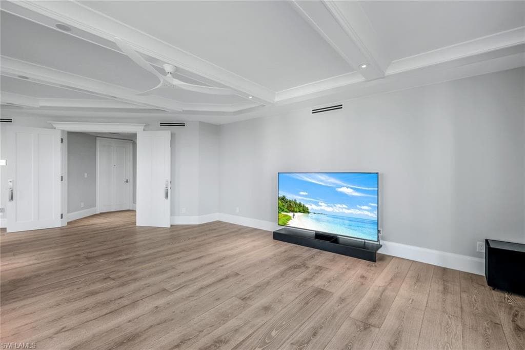 285 Grande Way 1006, Naples, FL 34110-7